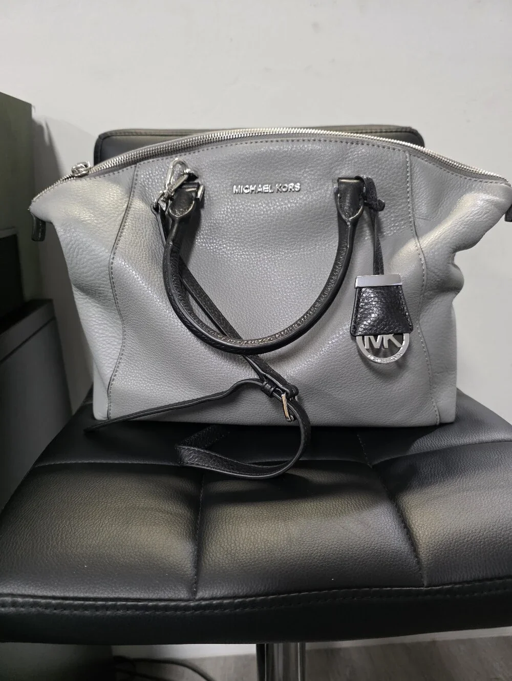 Michael Kors Riley Pebbled Leather Satchel Gray ** NEW!!! **